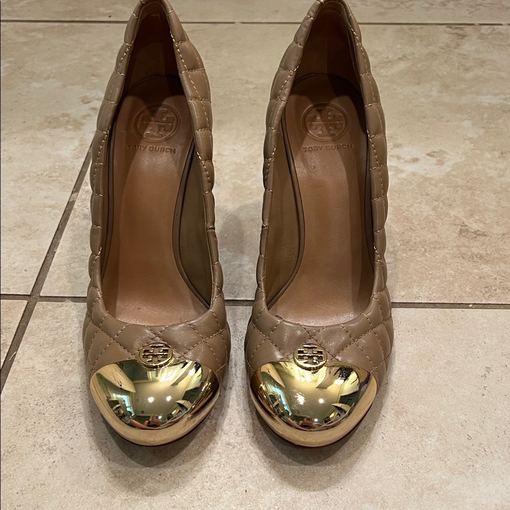 Tory Burch Quilted Brown Heels with Gold Toe
